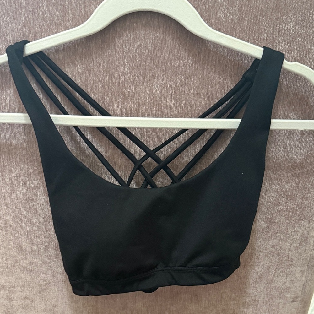 Victoria’s Secret Sport Black Strappy Bralette - Size Small Light Support